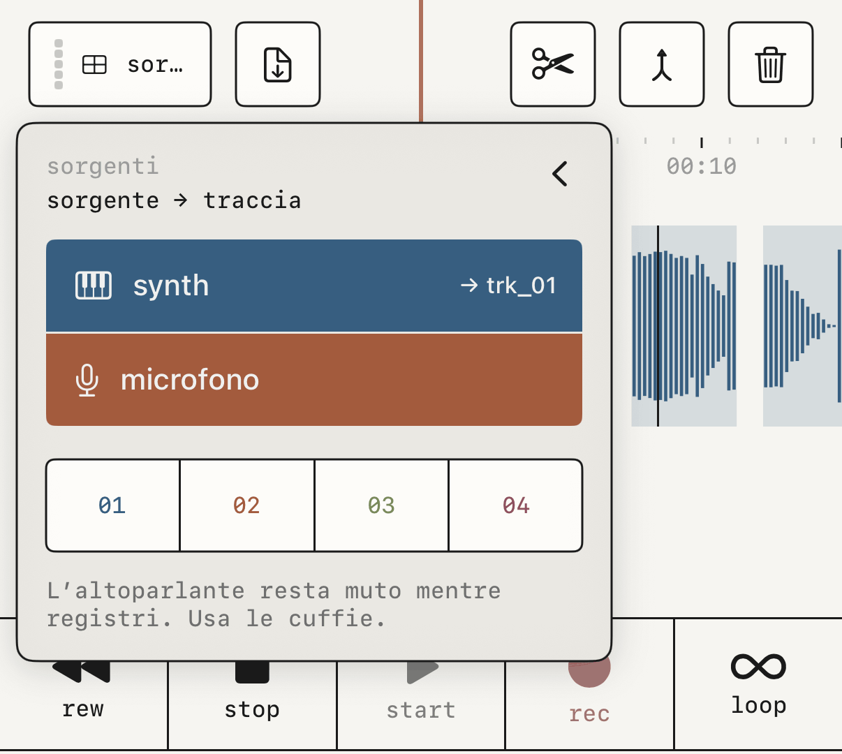 Il pannello delle sorgenti, con il synth su trk_01 e il microfono su trk_02.